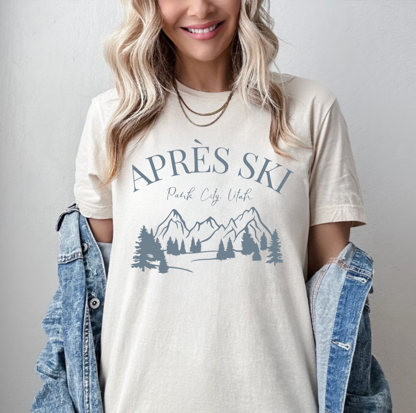 Apres Ski Park City Utah Natural Winter Skiing Oversized Tee