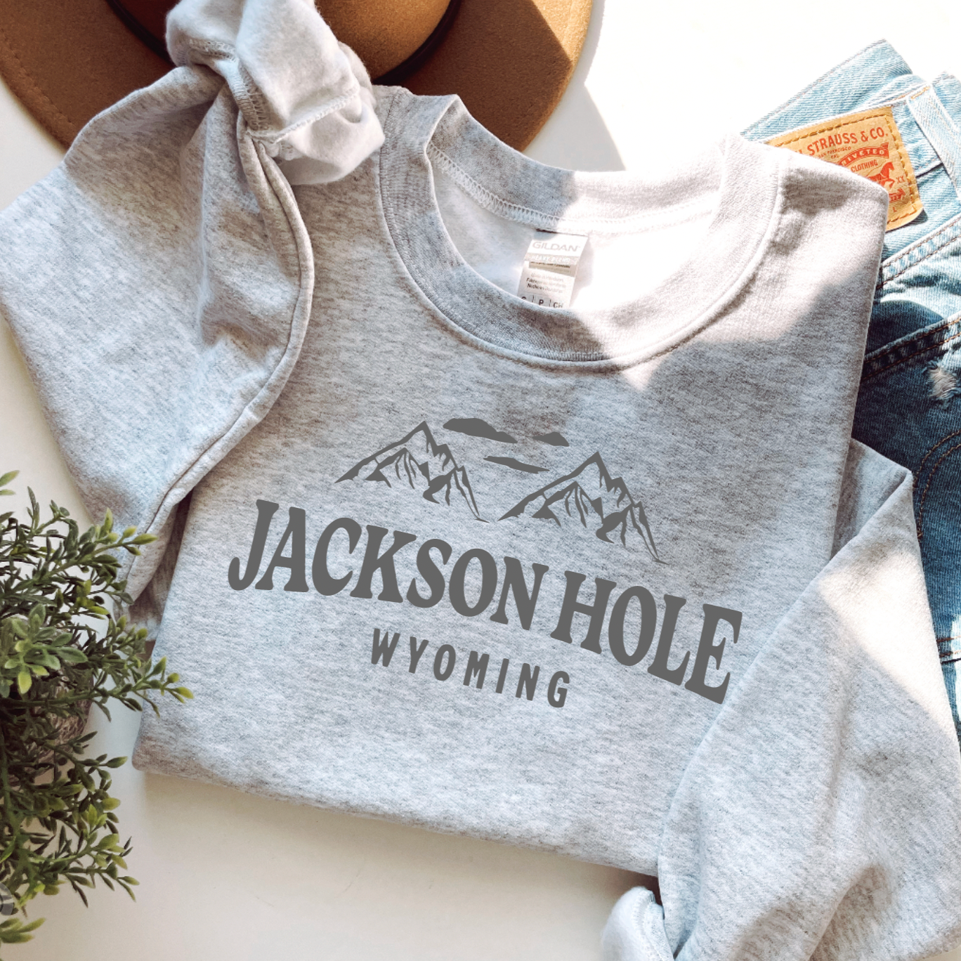 Jackson Hole Wyoming Travel Winter Grey Trendy Crewneck