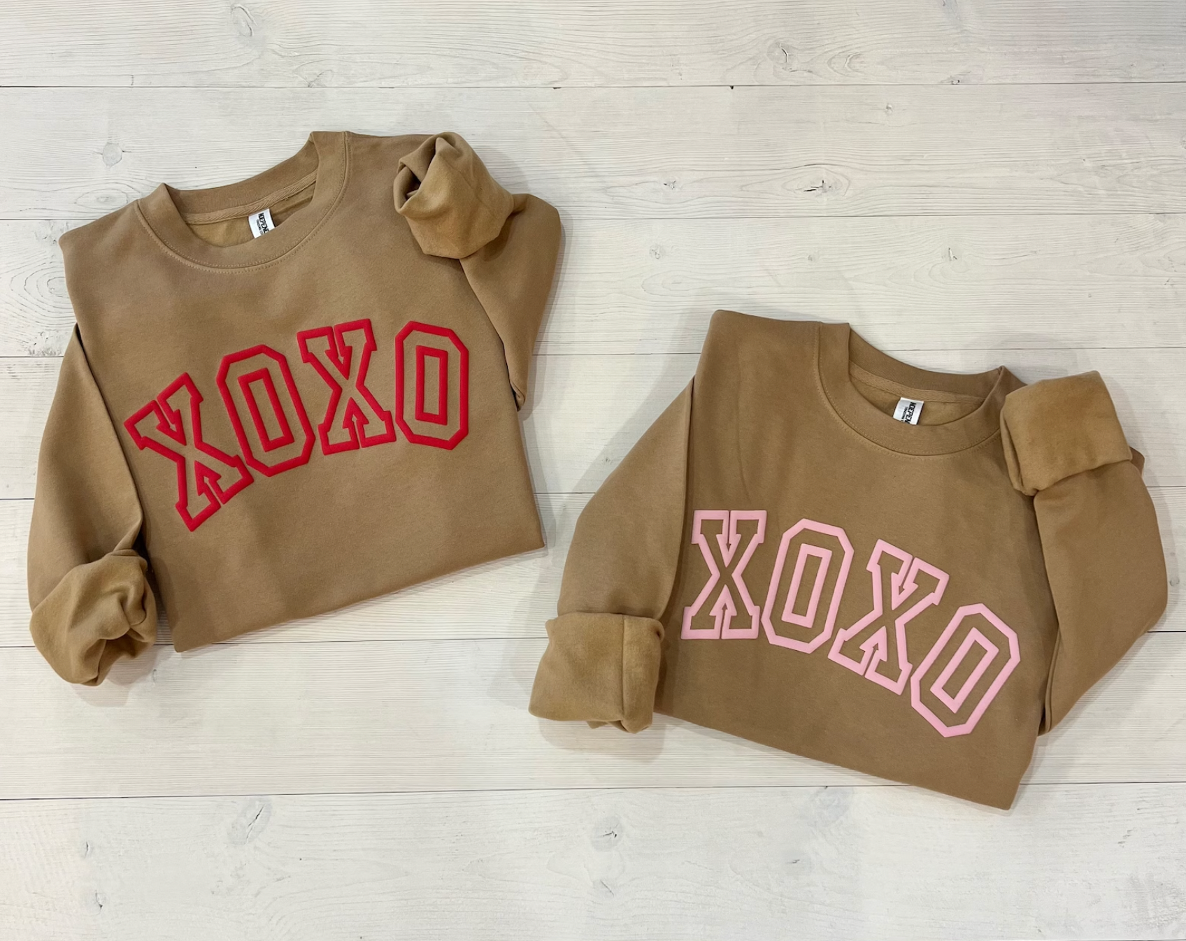 XOXO Puffy Printed Dark Tan Valentine Crewneck
