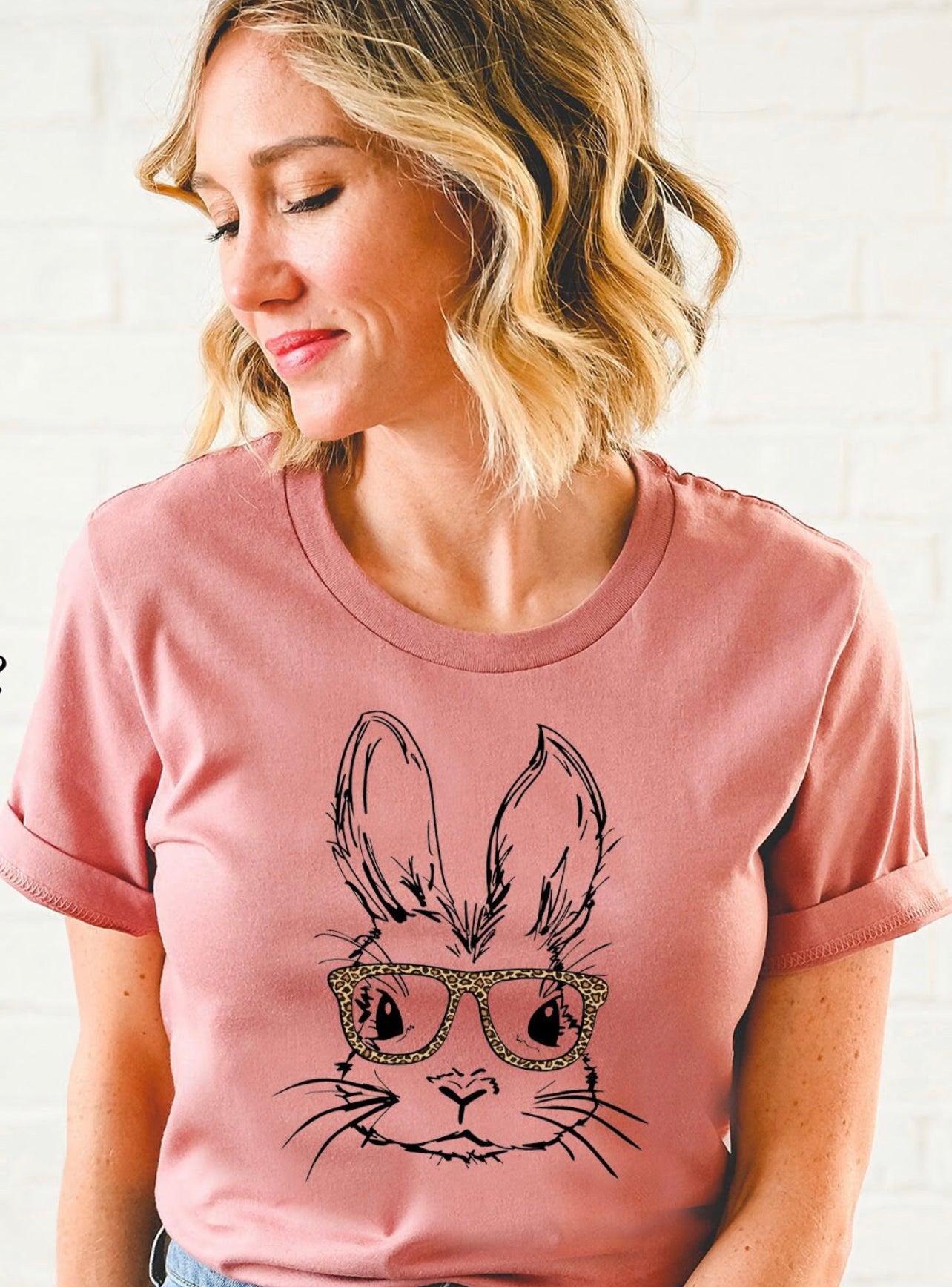 Easter Rabbit With Glasses Mauve Tee