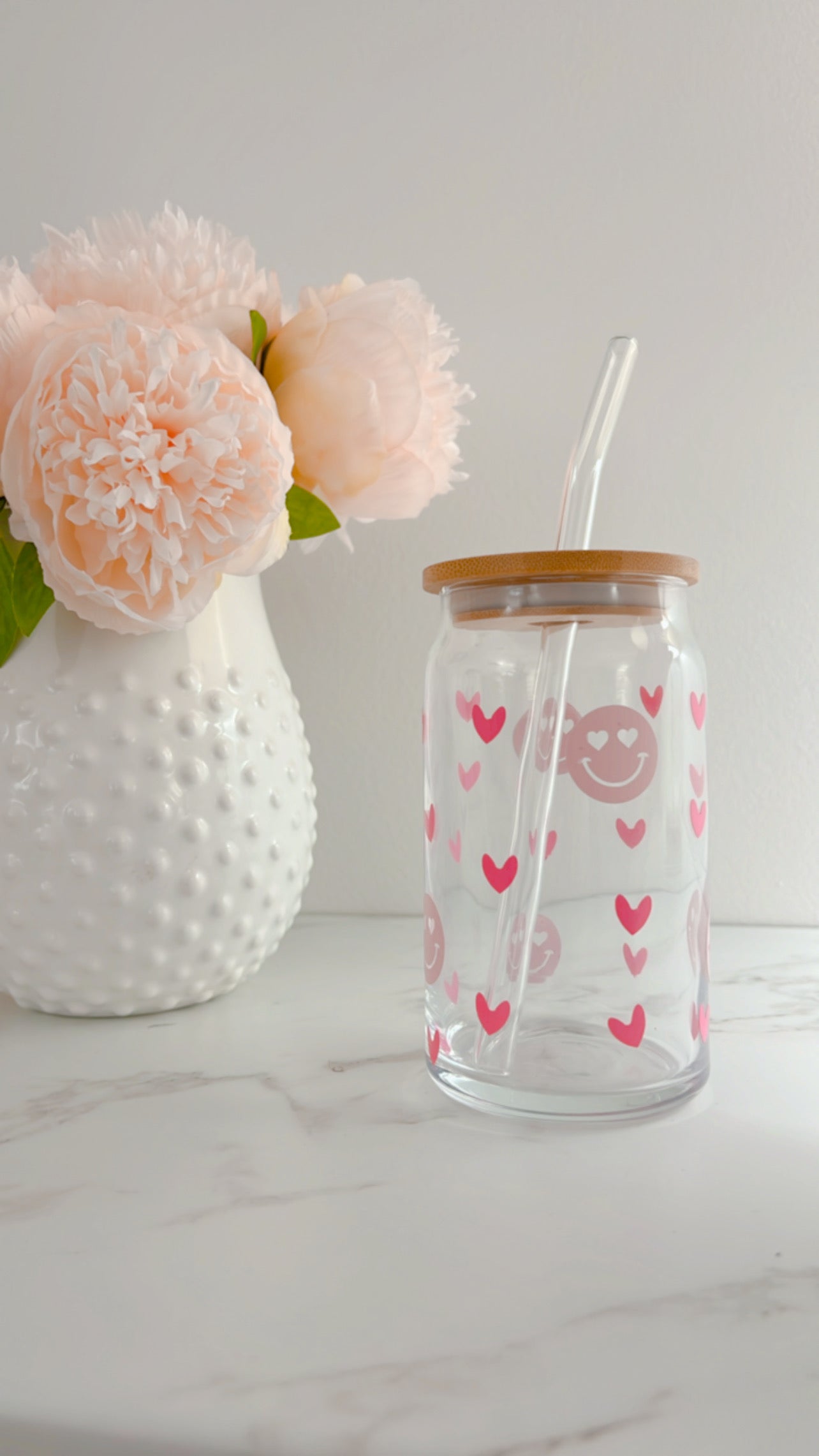 Smiley Face and Heart Coffee Cup With Bamboo Lid & Glass Straw