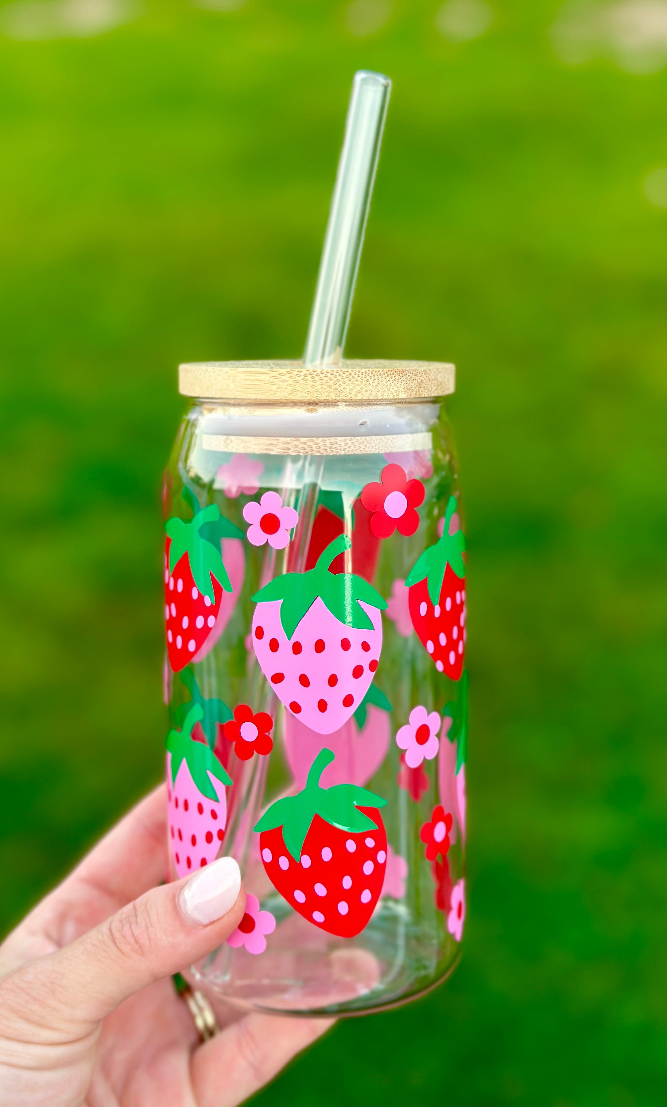 Strawberry Summer Glass Iced Coffee Cup With Bamboo Lid & Glass Straw